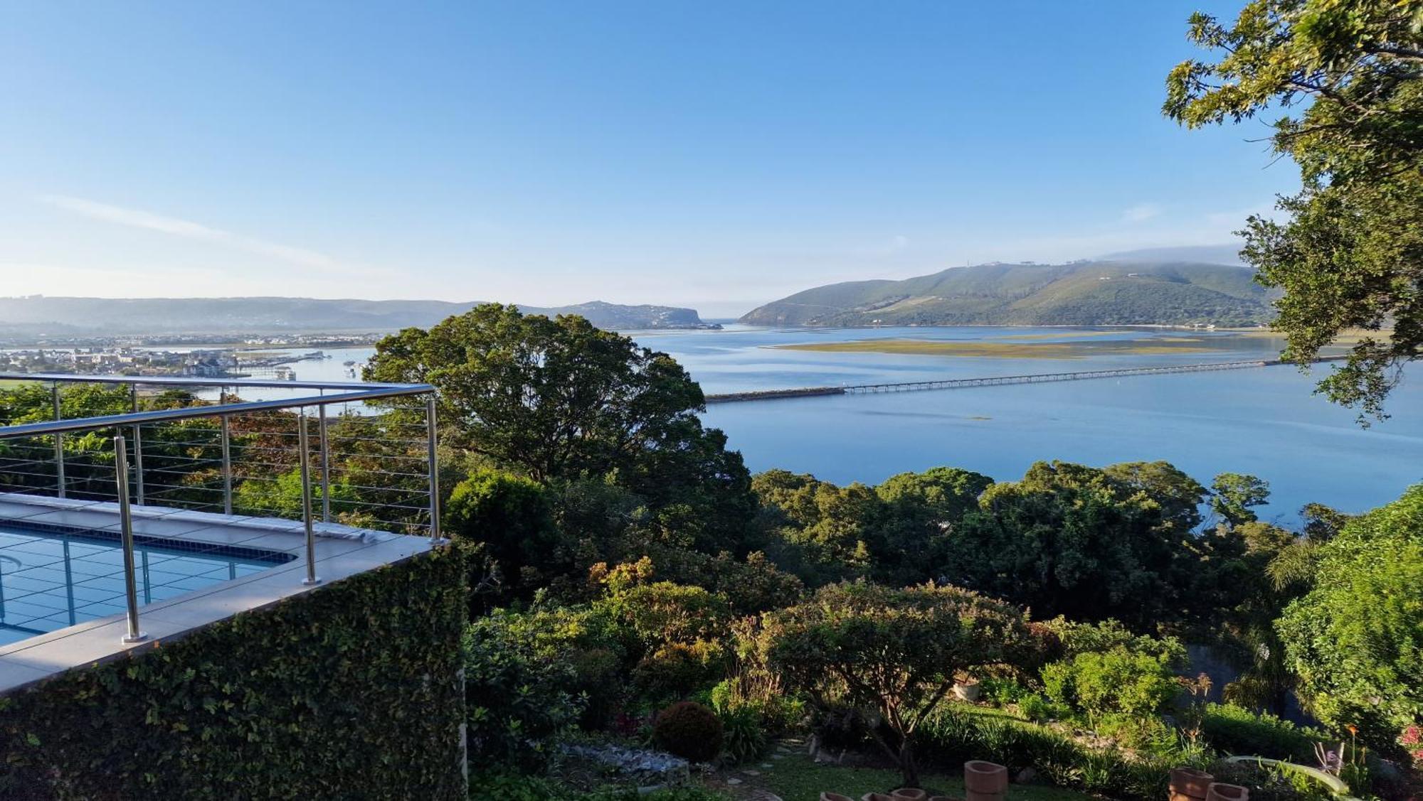 Stunning With Pool And Views Of Apartamento Knysna